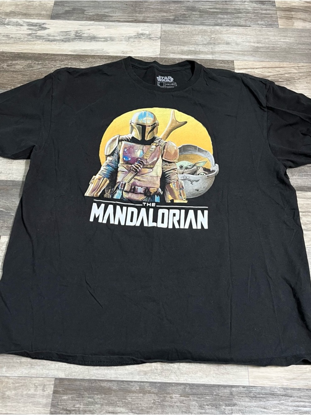 Fifth Sun Star Wars ‘The Mandalorian’ graphic tee